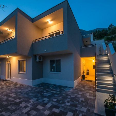 Apartmani Spiline - Mia Baška Voda Extérieur photo
