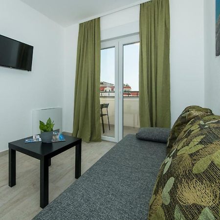 Apartmani Spiline - Mia Baška Voda Extérieur photo