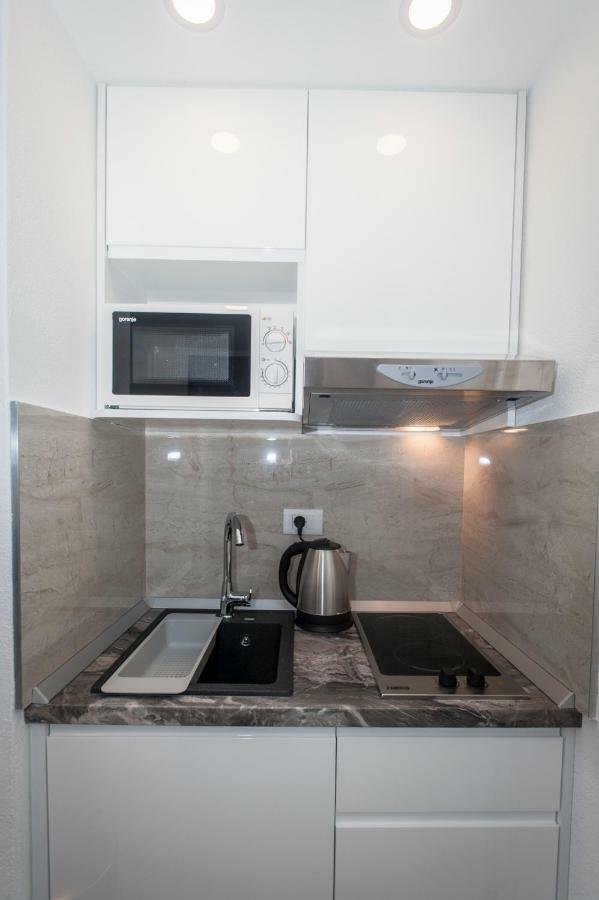 Apartmani Spiline - Mia Baška Voda Extérieur photo