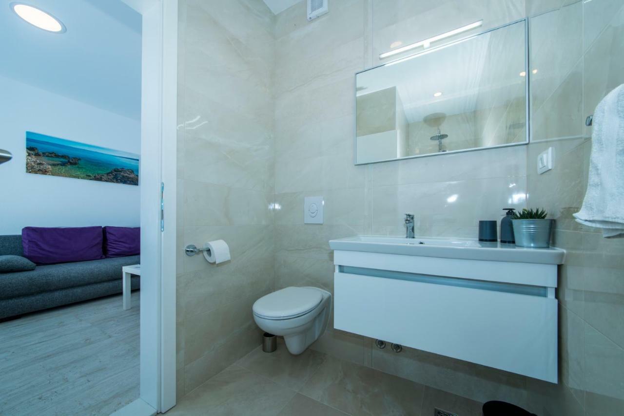 Apartmani Spiline - Mia Baška Voda Extérieur photo