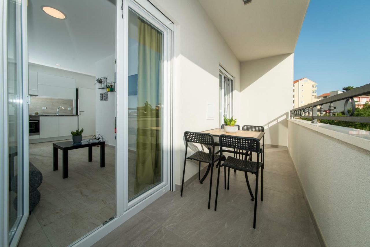 Apartmani Spiline - Mia Baška Voda Extérieur photo