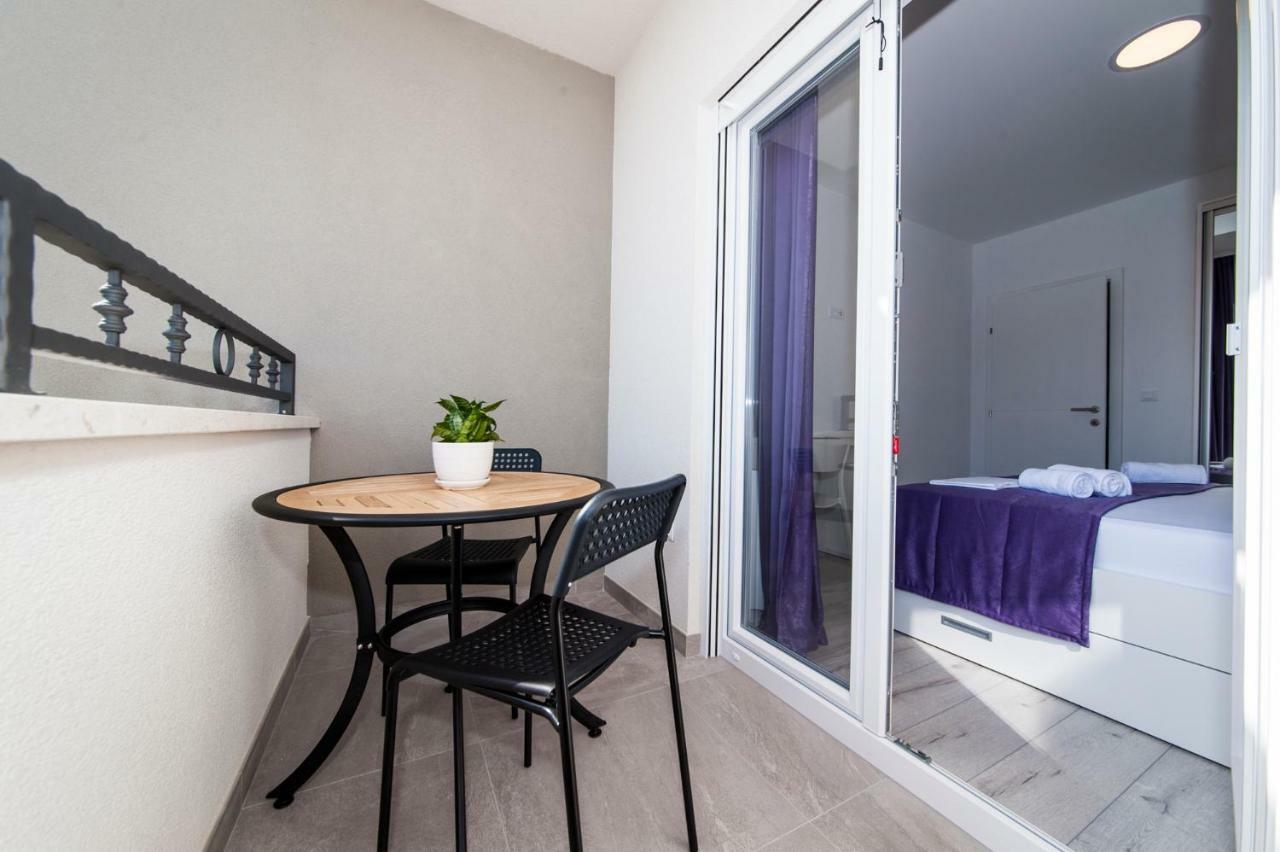 Apartmani Spiline - Mia Baška Voda Extérieur photo